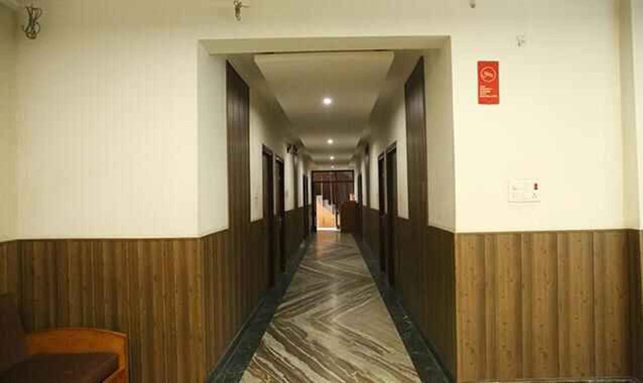 Fabhotel Corbett Inn Rudrapur Zewnętrze zdjęcie